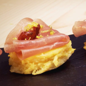 Crostini di polenta e Bresaola di Tacchino Rigamonti